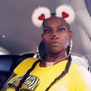 Meet your Posher, Clara